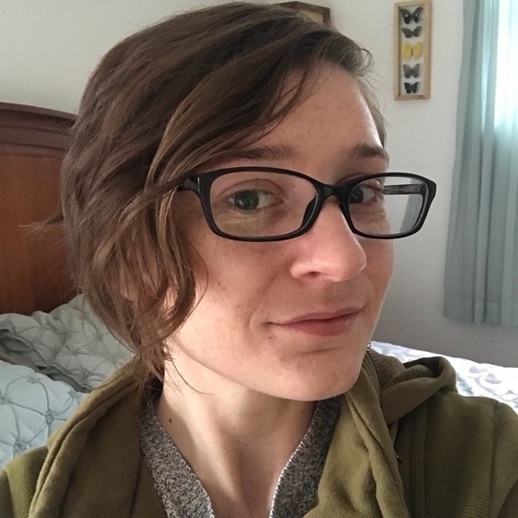 Meet your Posher, Michelle - Picture 1 of 1